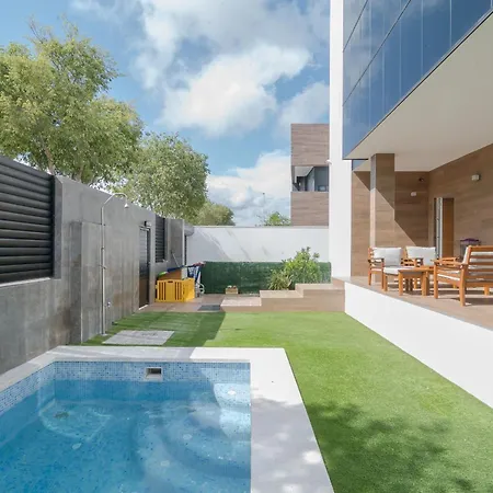 Villa *